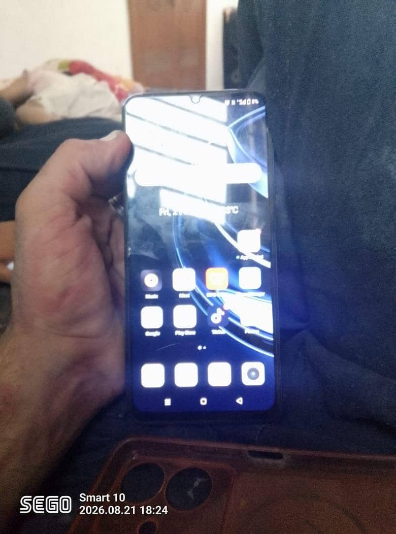 Realme Note 60 4