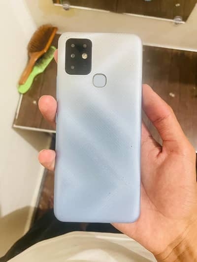 Infinix Hot 10