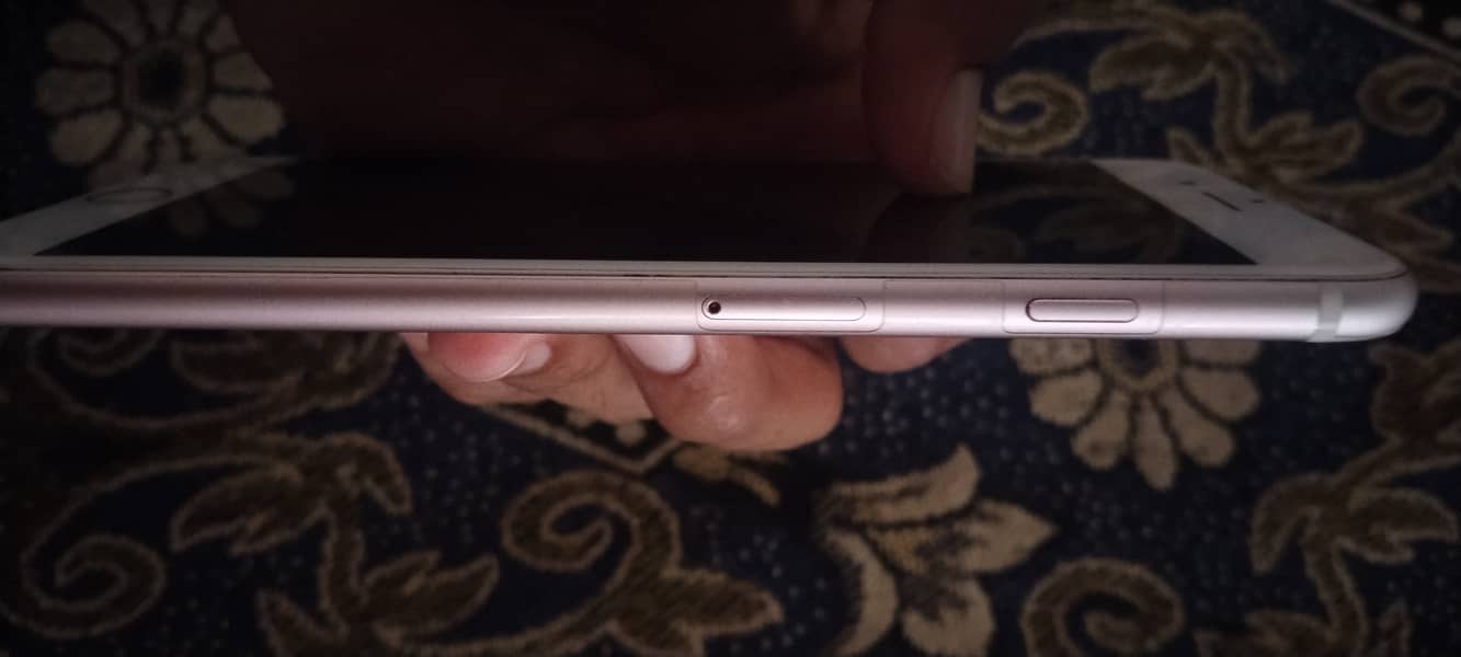 Apple iPhone 7 Plus 7