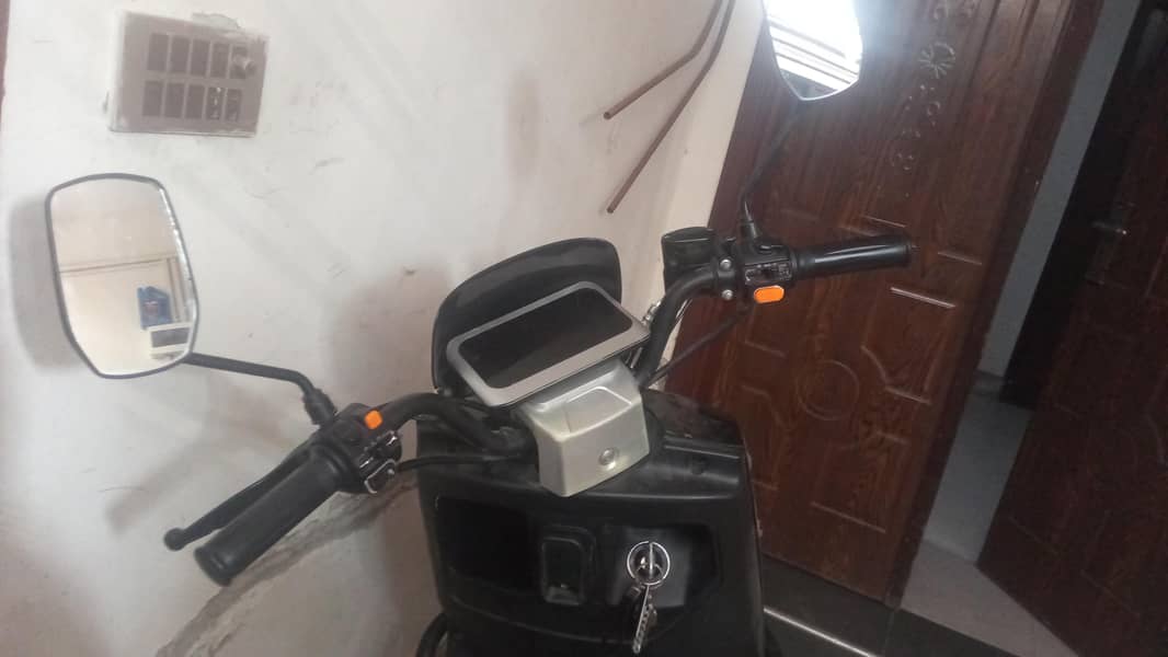 new condition 03045921679 dail this number 0