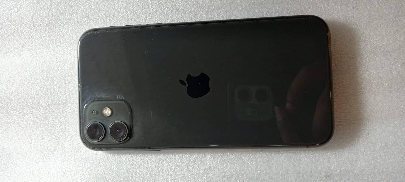 Apple iPhone 11 0