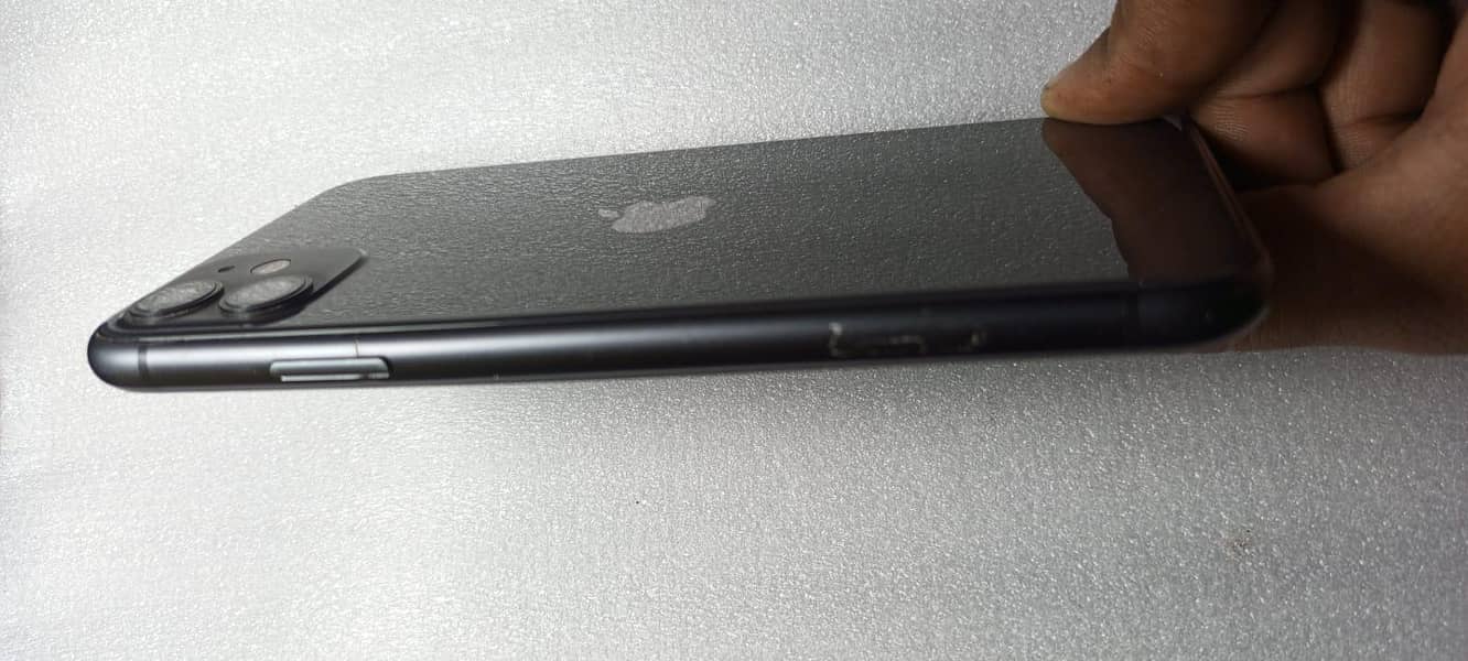Apple iPhone 11 2