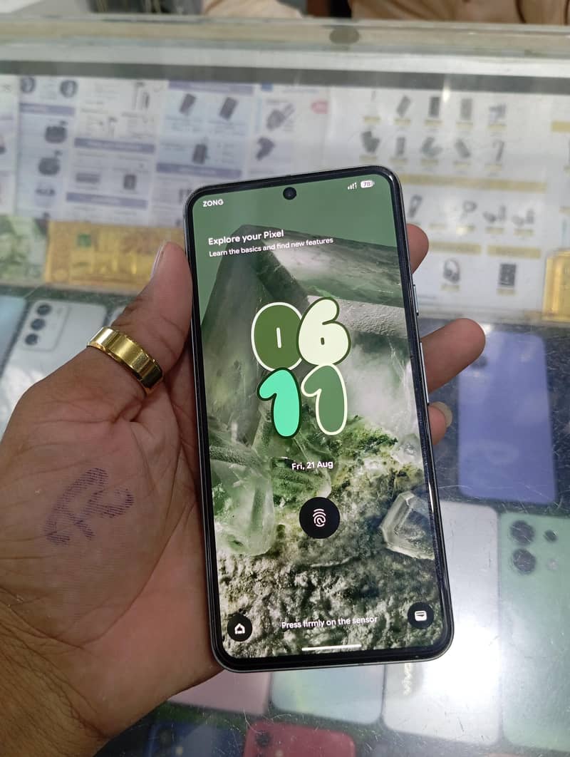 Google Pixel 8 1