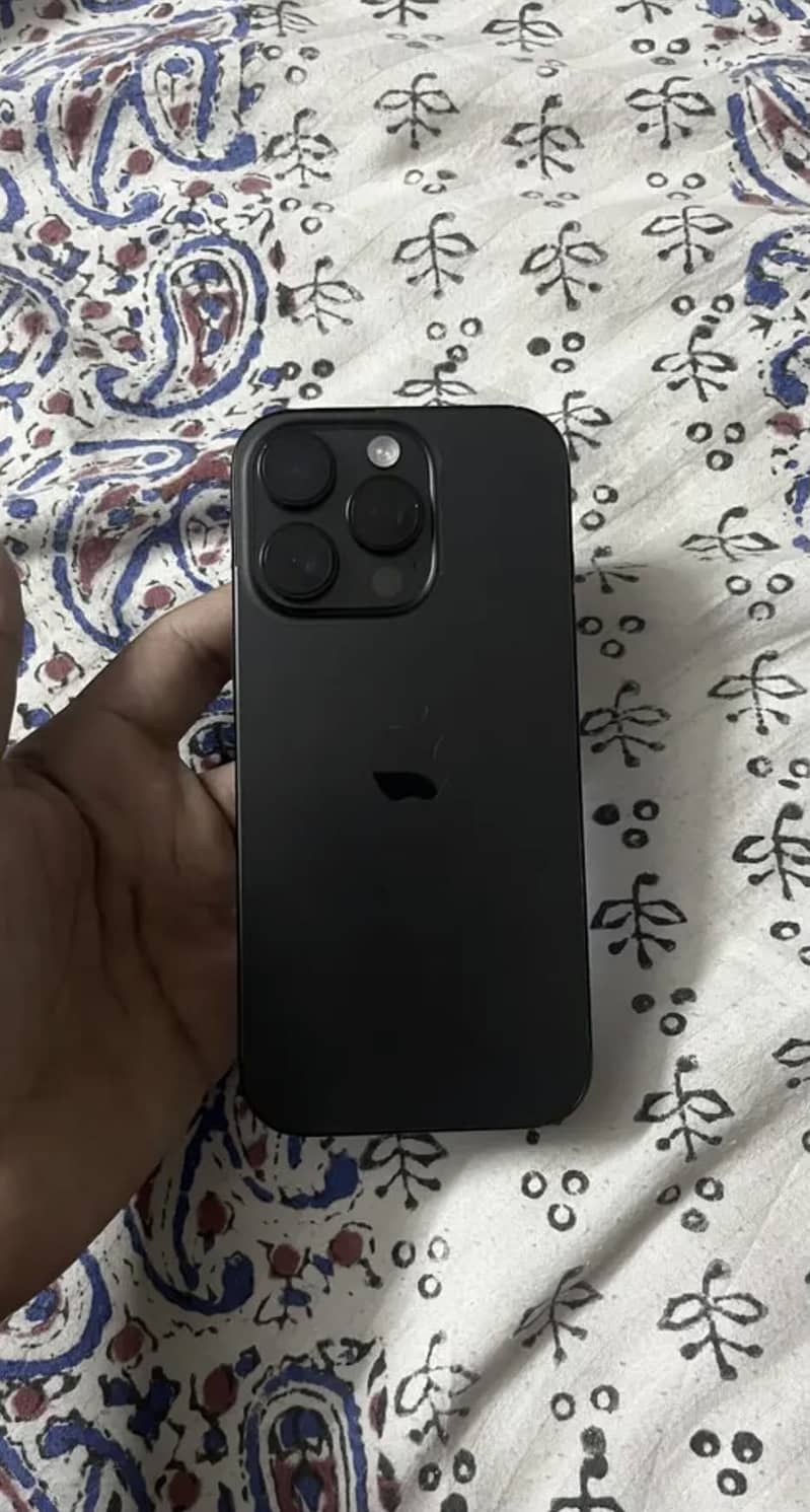 Apple iPhone 15 Pro 1