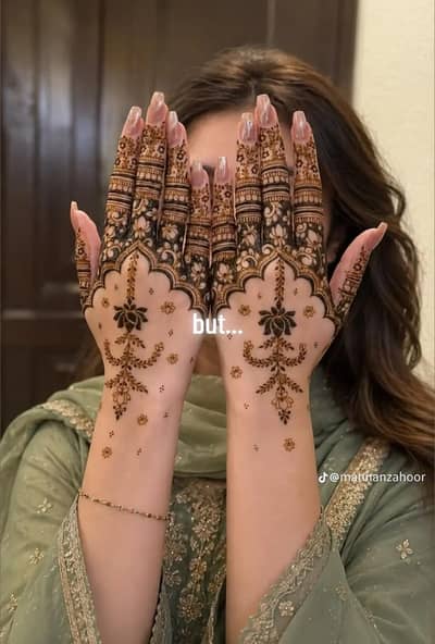 mahandi designer