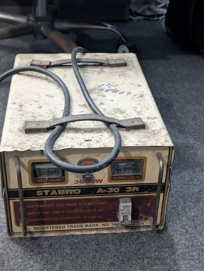 STABRO STABILIZER (3000 Watt)