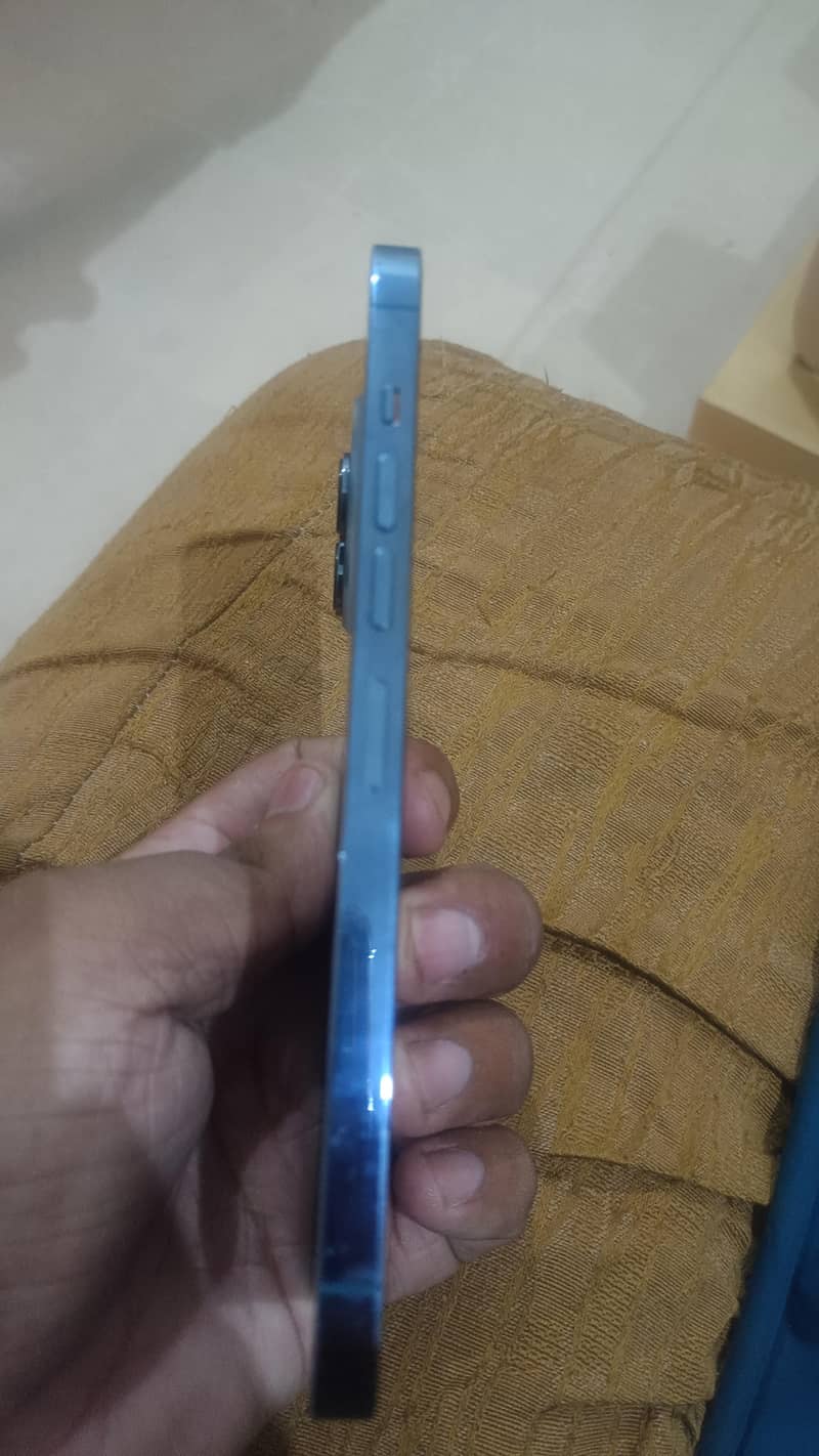 Apple iPhone 13 Pro Max 3