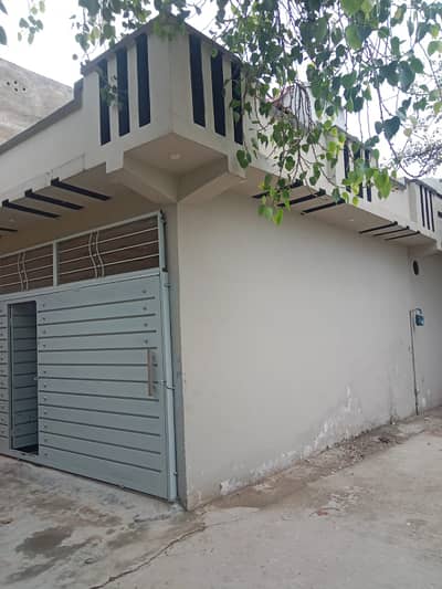 5 Marla Man Road Se 6th No House Pani Bjli Gas Corner