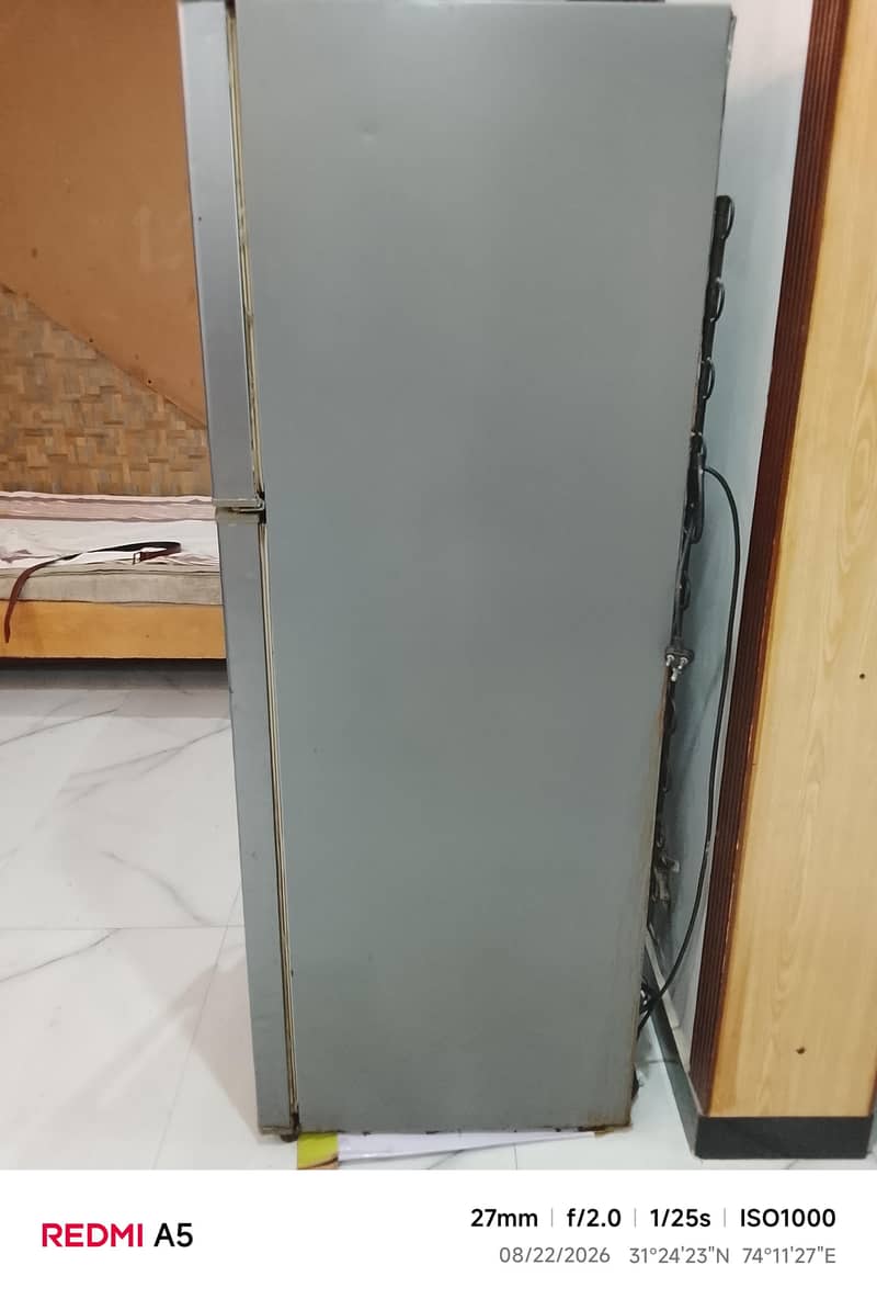 refrigerator 1