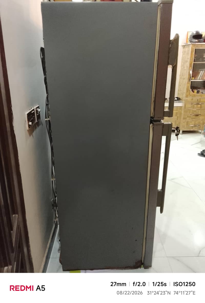 refrigerator 4