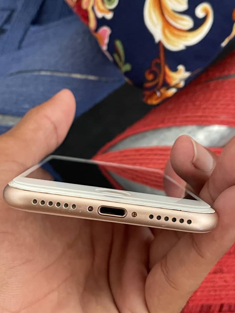 Apple iPhone 8 2