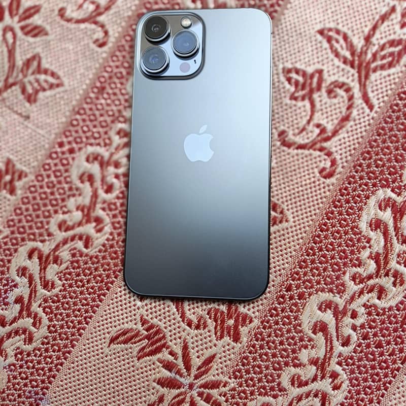 Apple iPhone 13 Pro Max 7