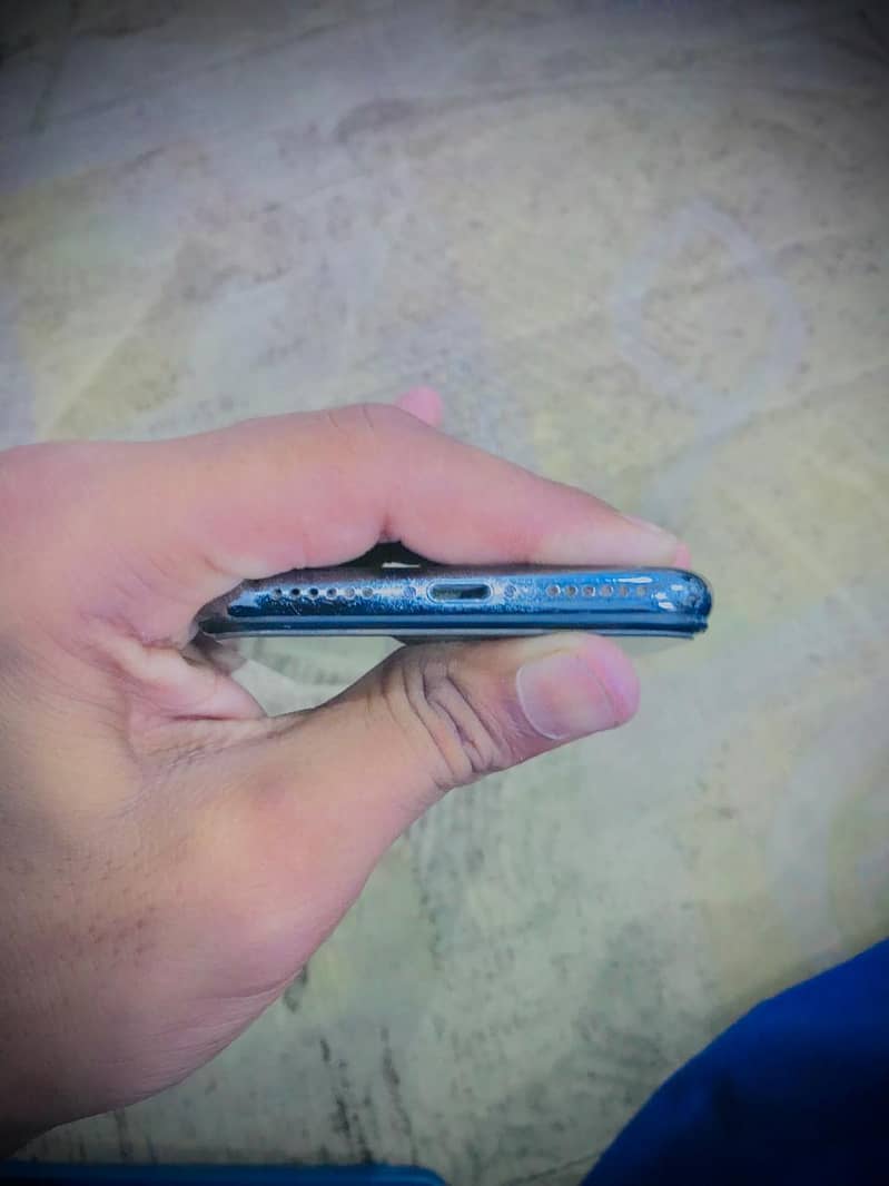 Apple iPhone X 7
