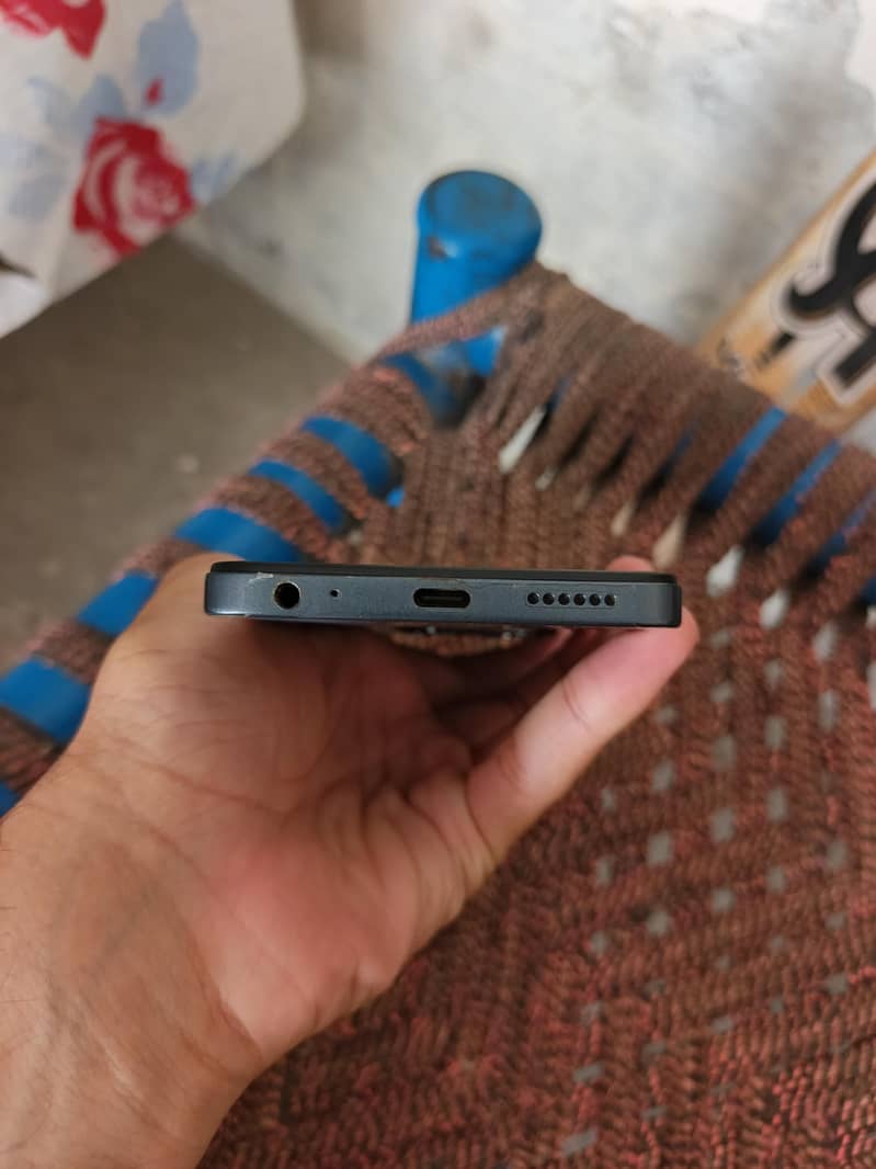 Tecno Spark 20 6