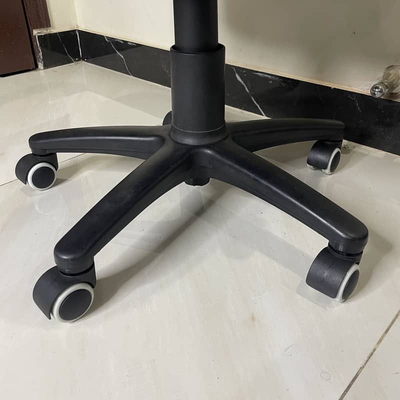K-Shape Workstation Table 8
