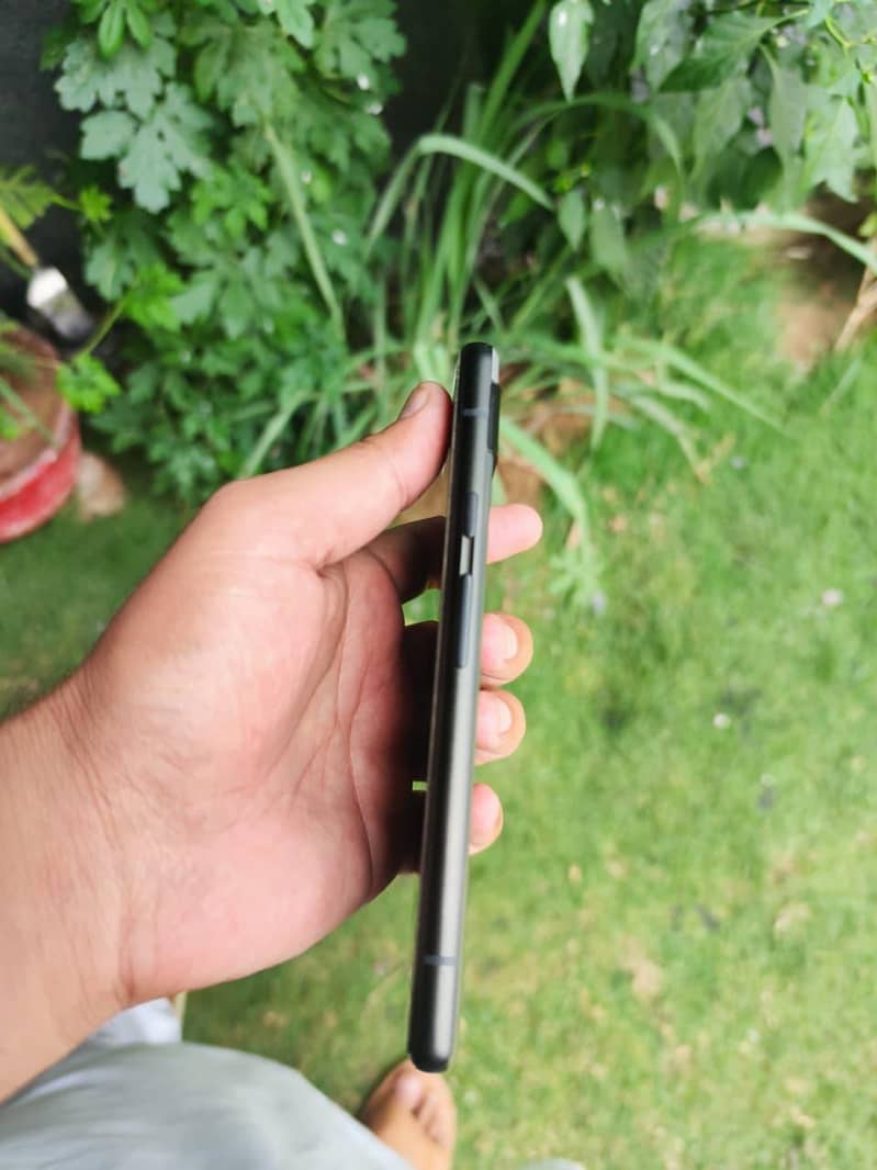Google Pixel 6a 5