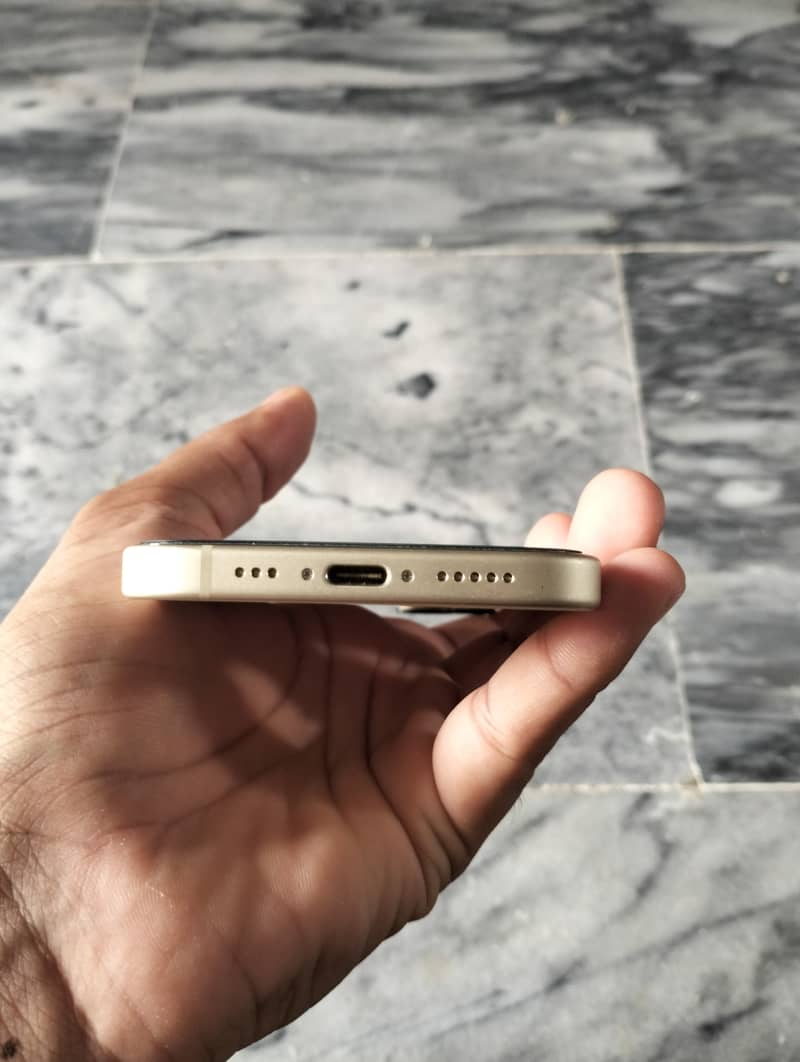 Apple iPhone 15 plus 5