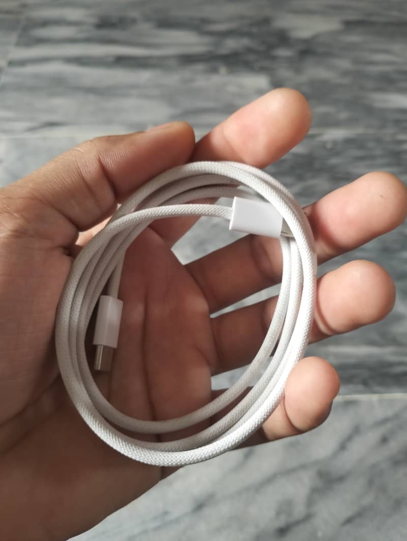 Apple iPhone 15 plus 7