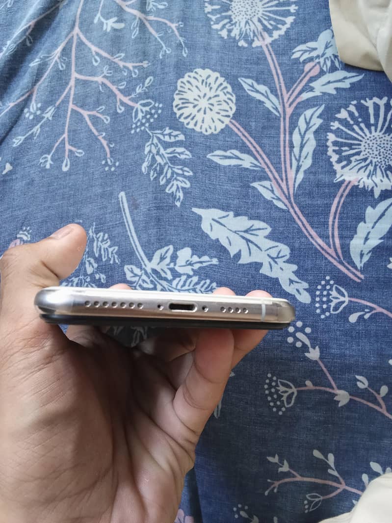 Apple iPhone 11 Pro Max 3