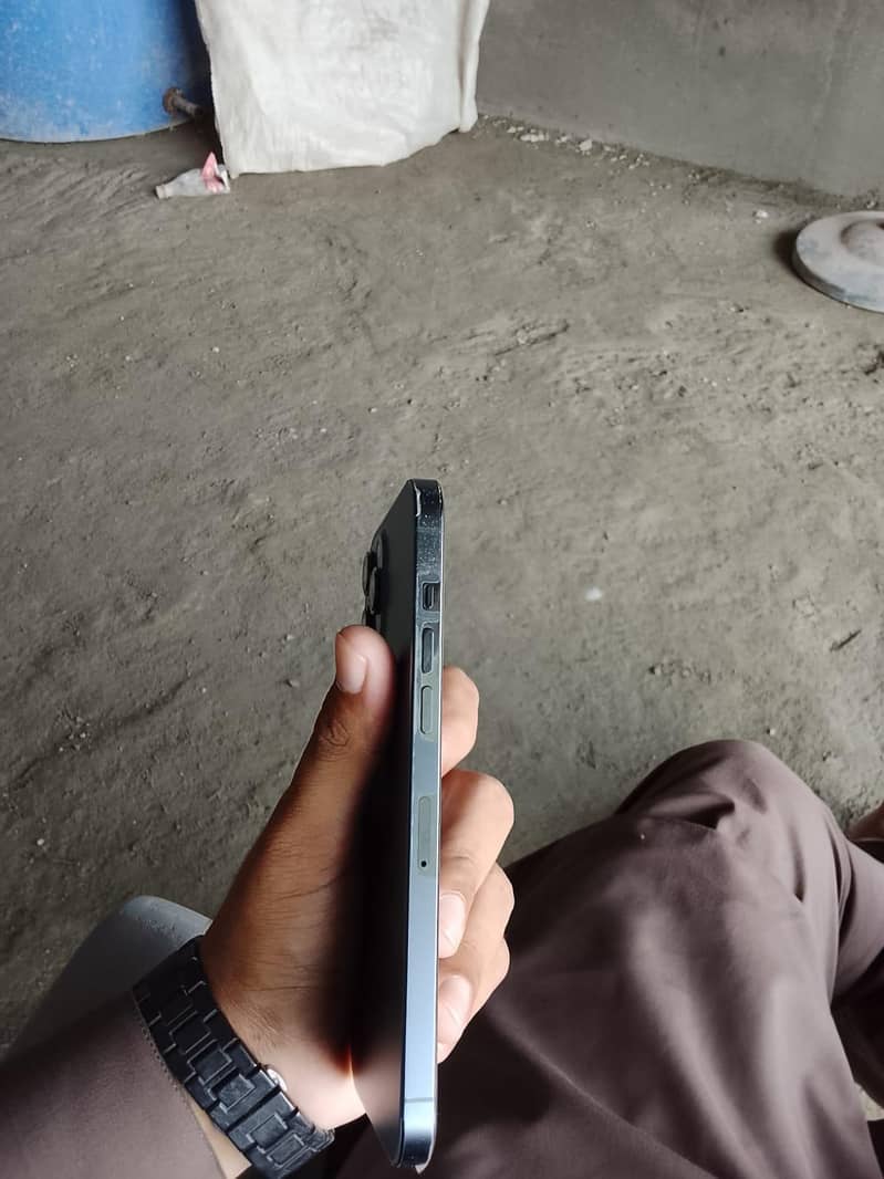 Apple iPhone 12 Pro Max 5