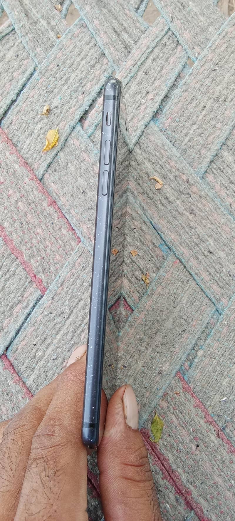 Apple iPhone 7 Plus 3