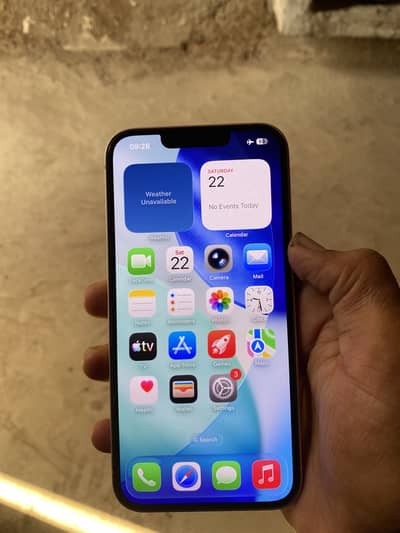 Apple iPhone 13