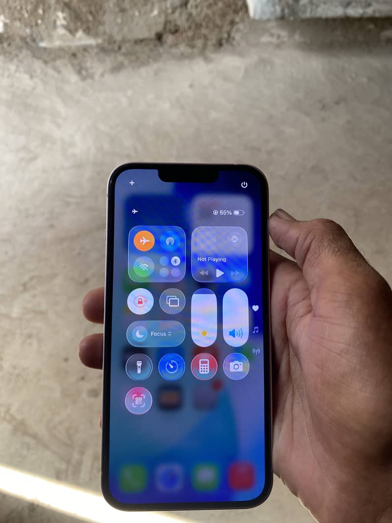 Apple iPhone 13 2