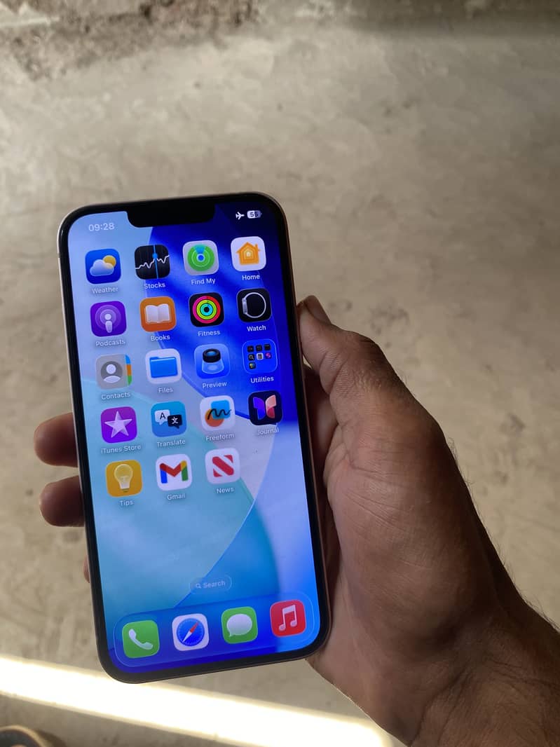 Apple iPhone 13 3