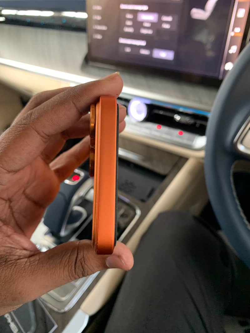 Apple iPhone 17 Pro Max 2
