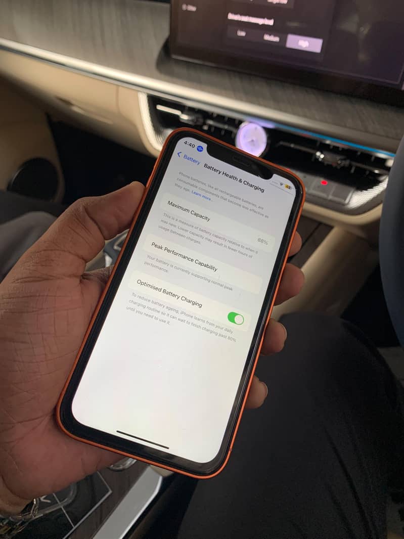Apple iPhone 17 Pro Max 4
