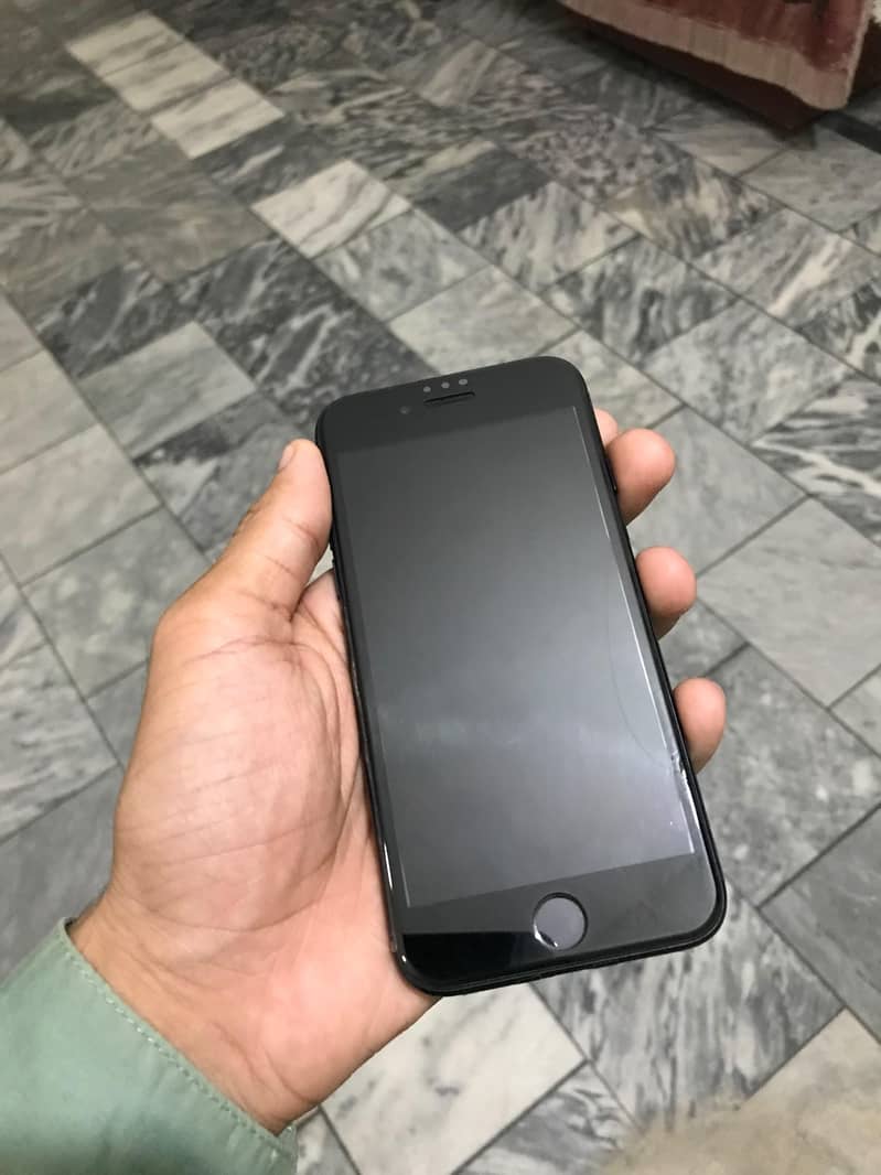 Apple iPhone SE3rd generation 1