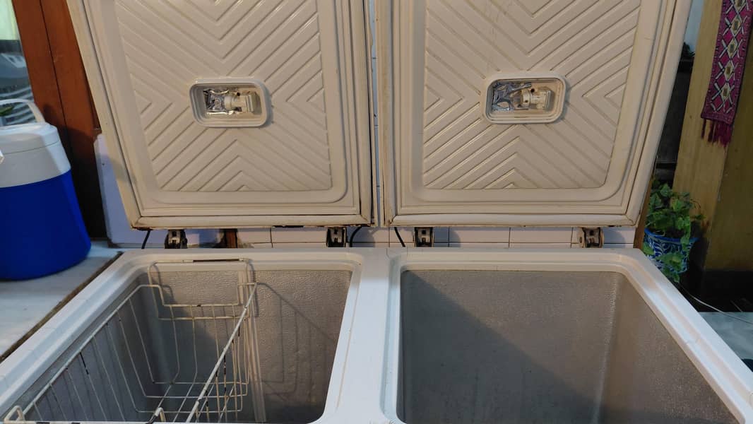 waves deep freezer 3