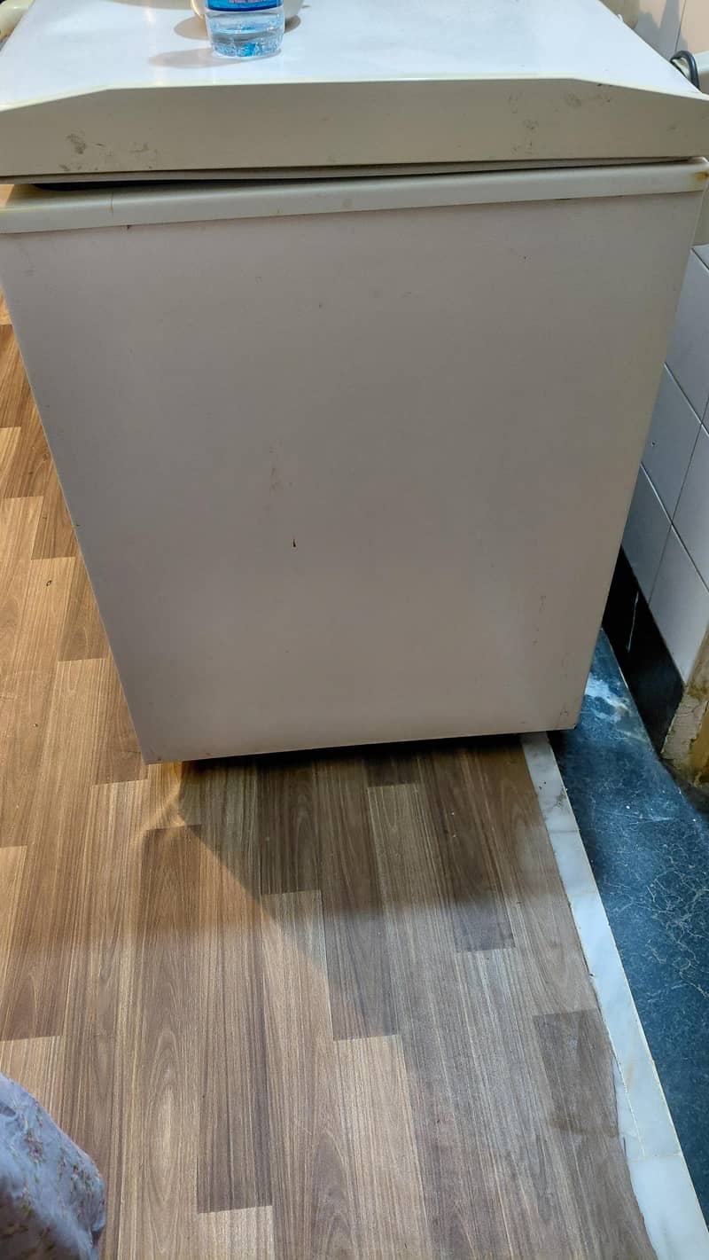 waves deep freezer 6