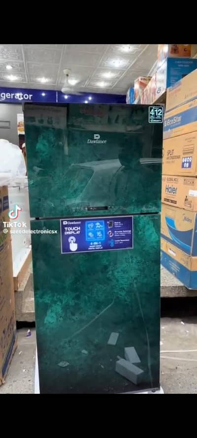 Refrigerator For Sale_Good Condition
