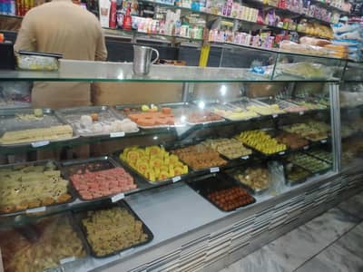 good condication sweet shop counter bakers counter