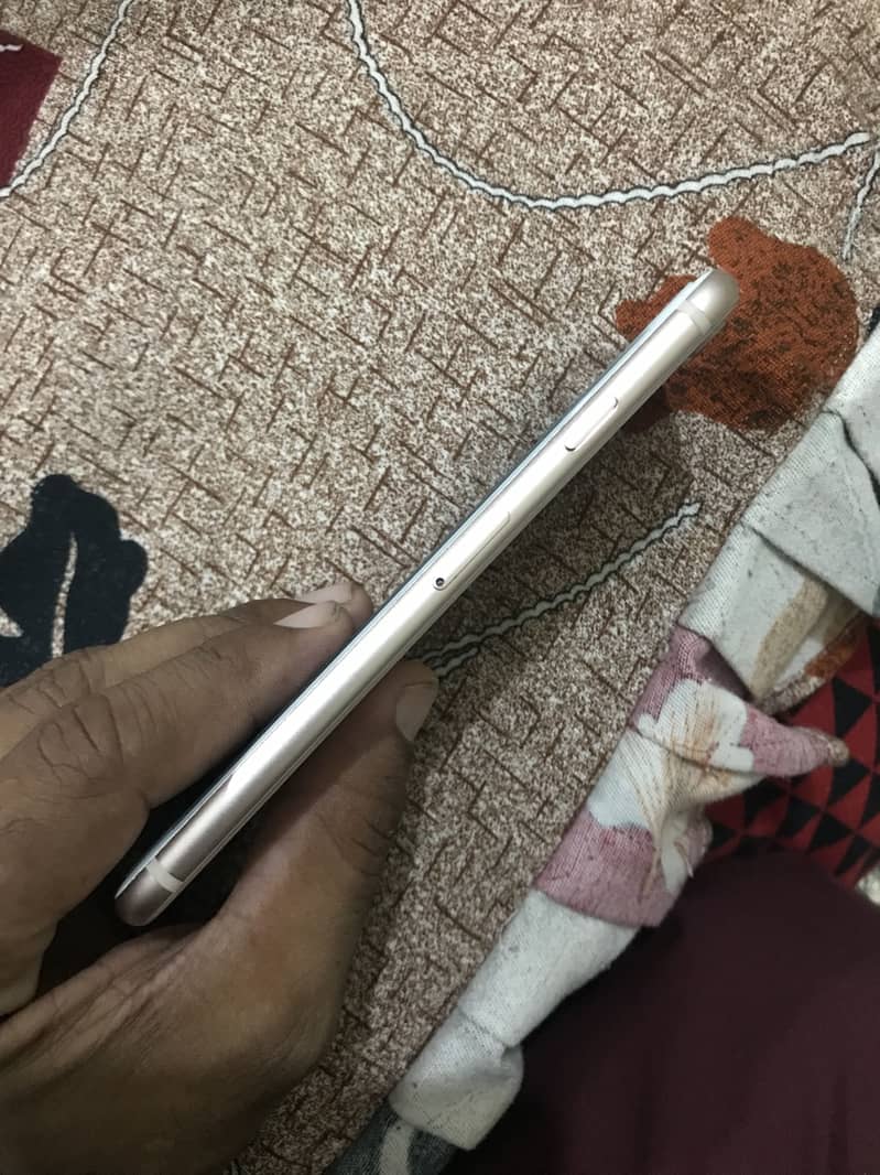 Apple iPhone 8 2