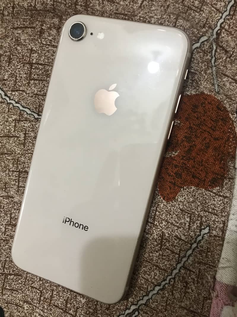 Apple iPhone 8 5