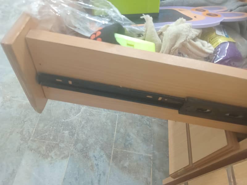 Dressing table & Side tables 6
