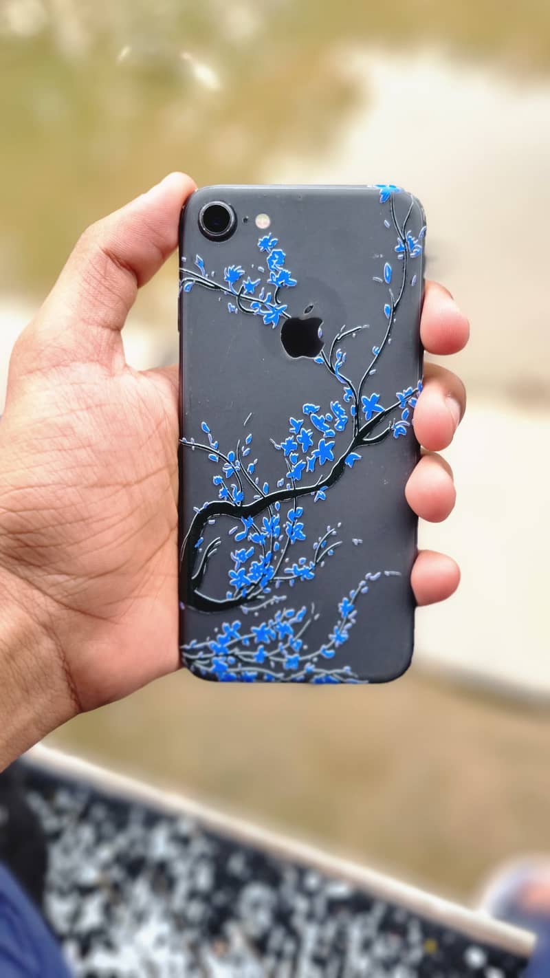 Apple iPhone 8 0