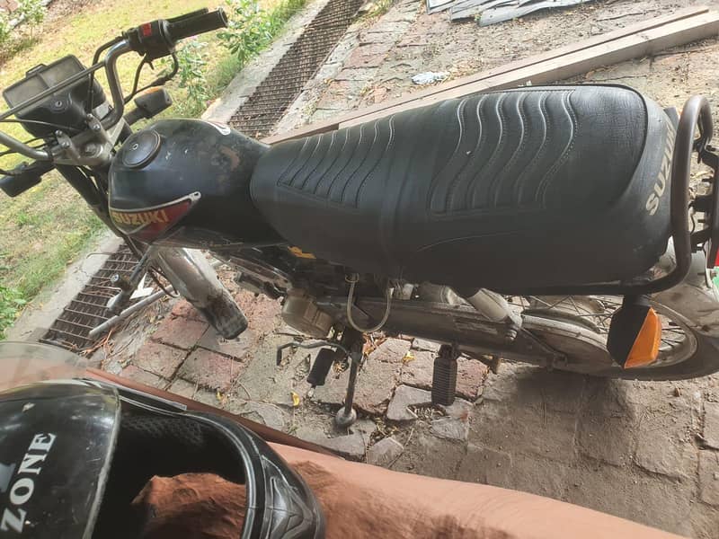 Suzuki 2001 model 4