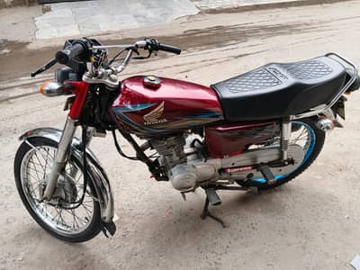 Honda CG 125 2018 Original file card available 10/9 Condition