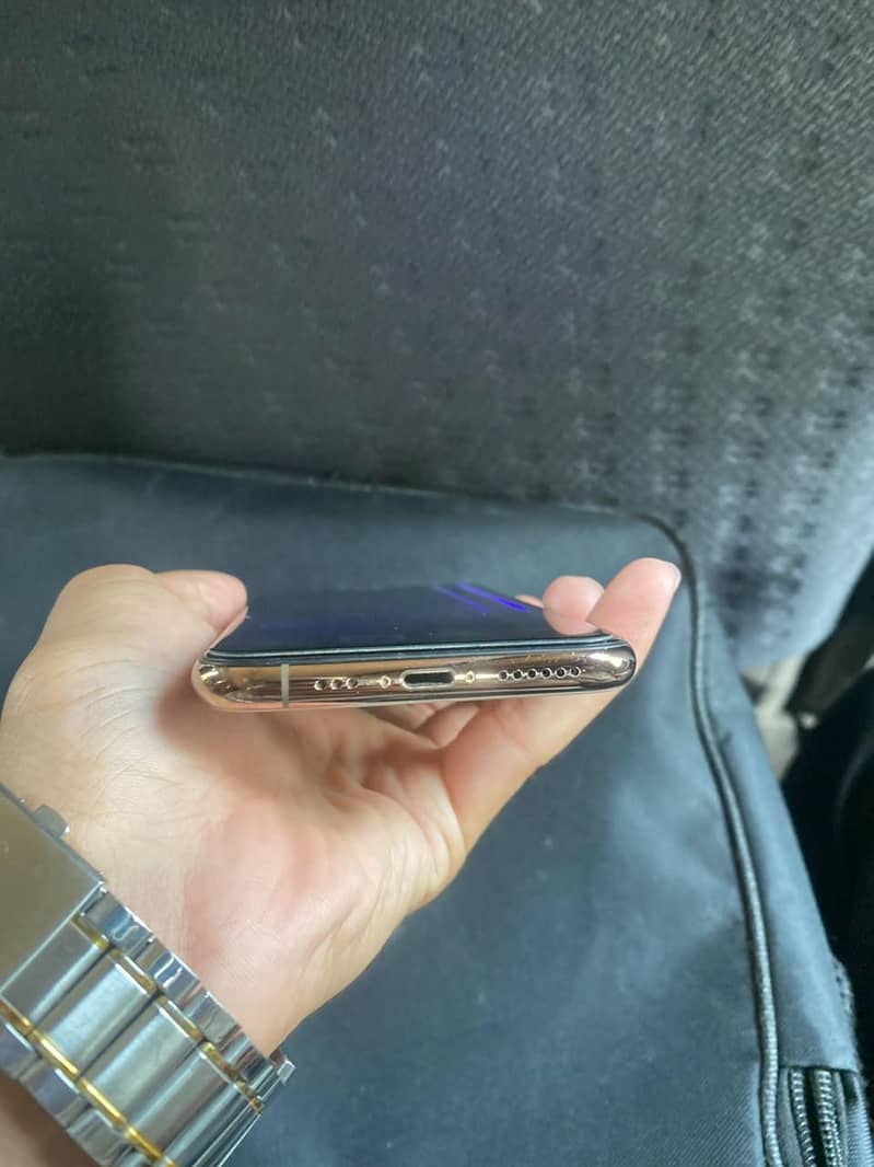 iPhone 11 Pro 2