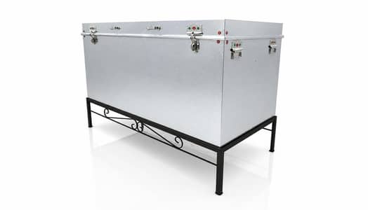 Steel Trunk Paiti with Iron Stand Like New 5 Feet