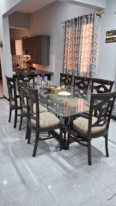 Dinning Table