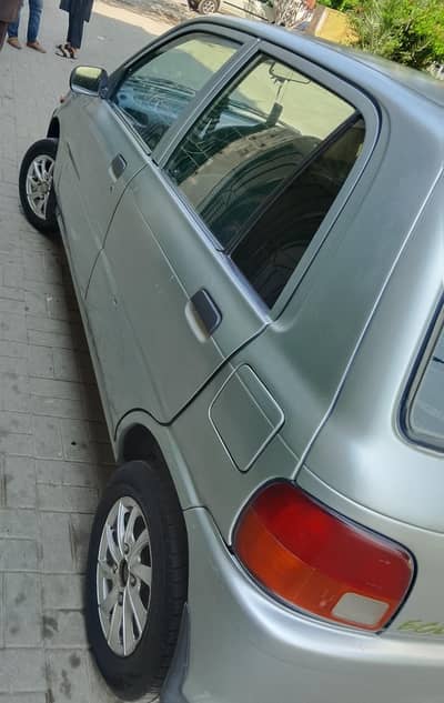 Daihatsu Cuore 2003