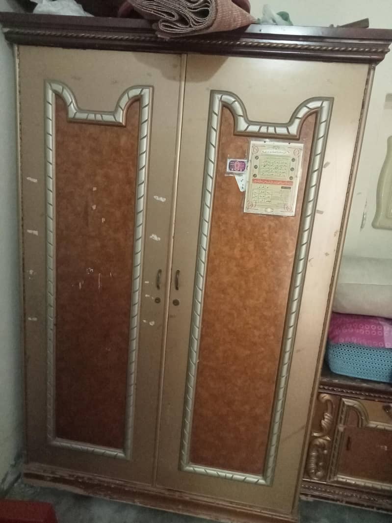 wardrobe 1