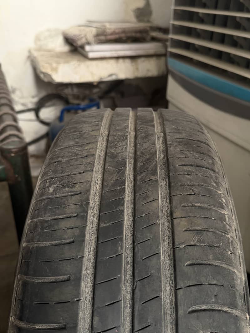 Used Tyre 0