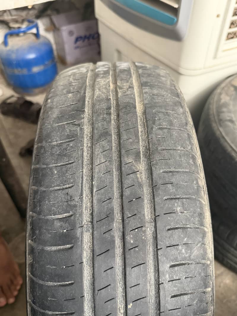 Used Tyre 4