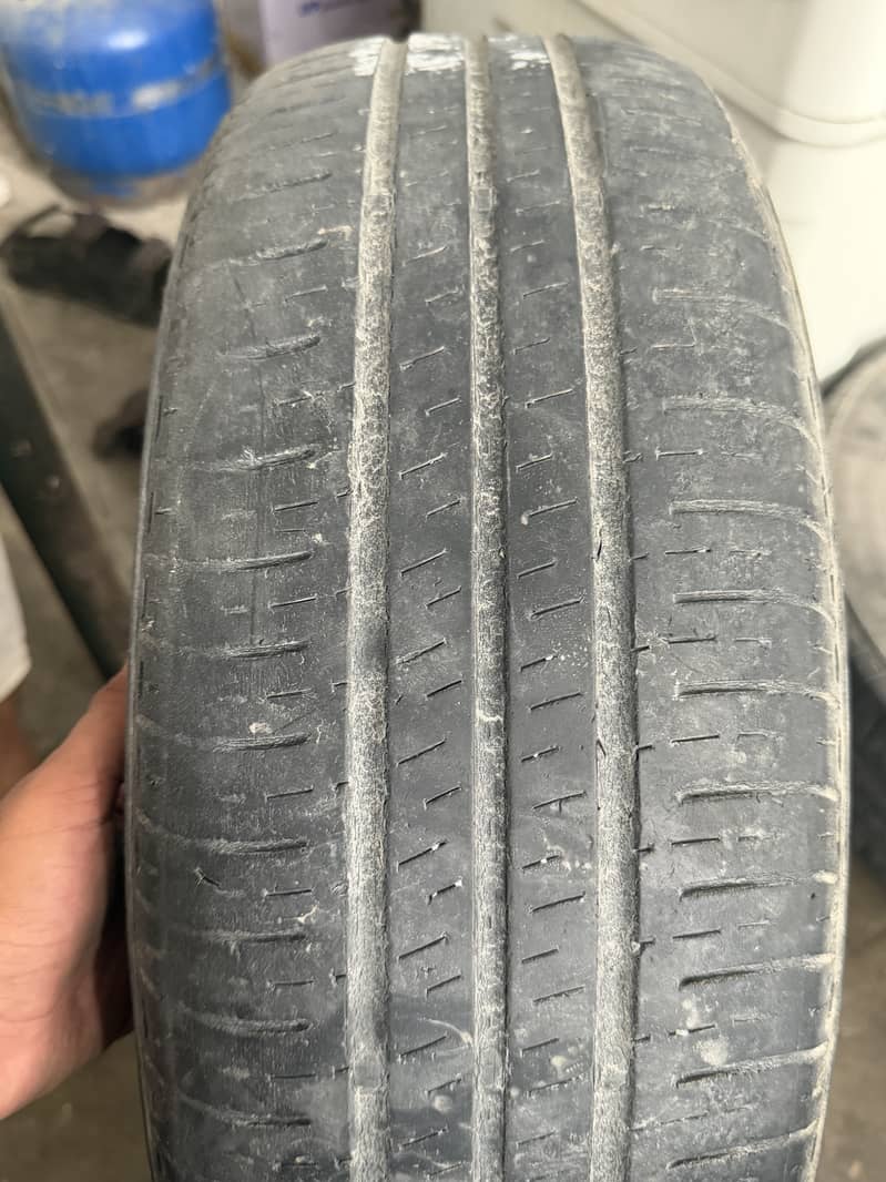 Used Tyre 5