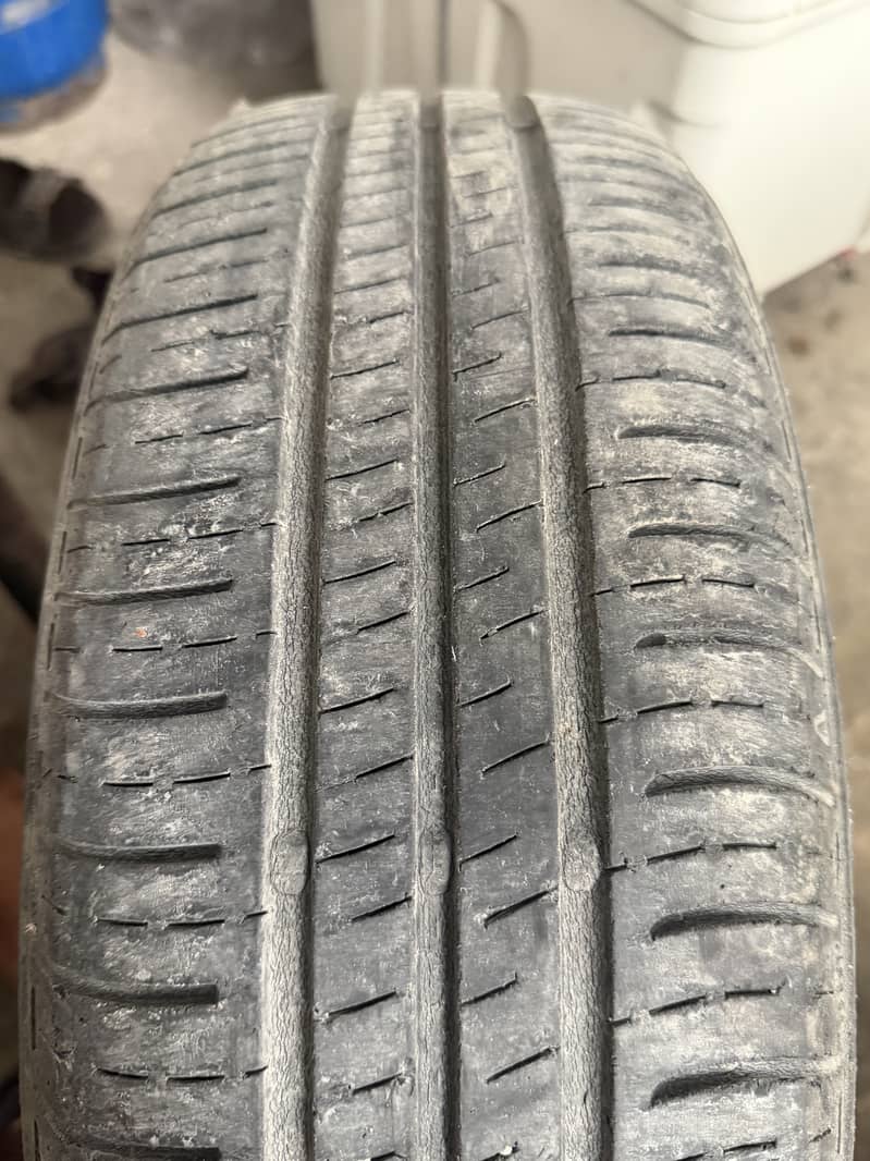 Used Tyre 7